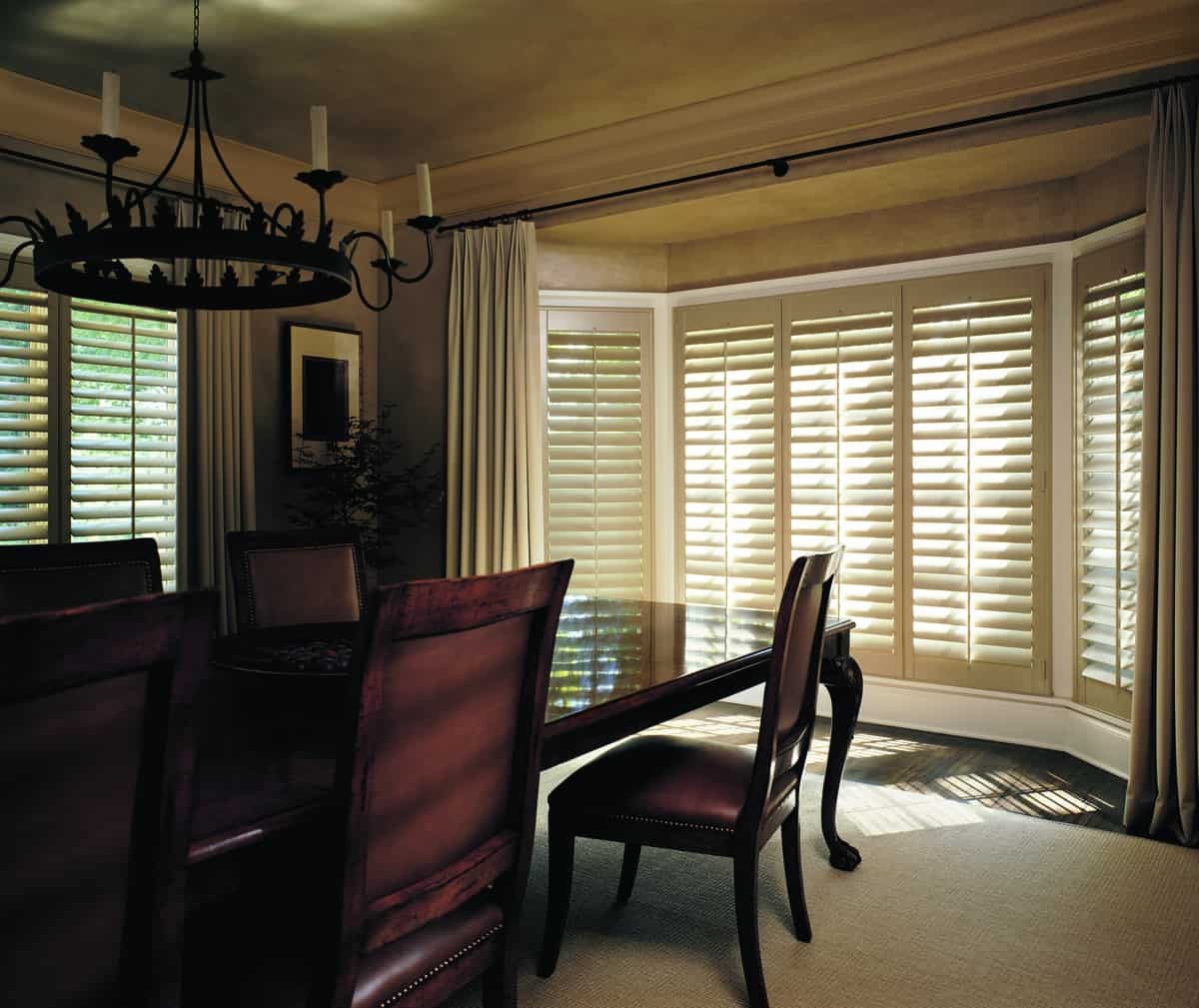 Heritance® Hardwood Shutters near Jupiter, Florida (FL) with genuine hardwood, interesting color options, and more.